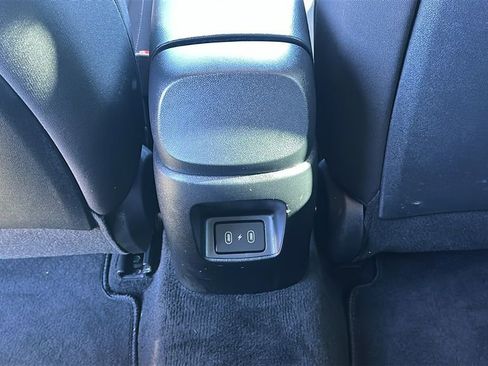 Certified 2024 Hyundai Elantra SEL image 30