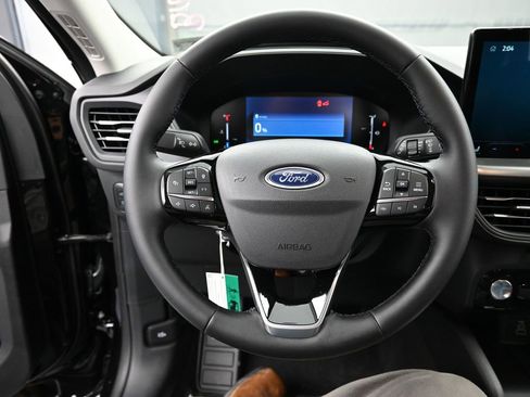 New 2025 Ford Escape SE image 15
