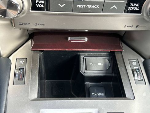 Used 2018 Lexus GX 460 Premium w/ Premium Package AWD/4WD image 36