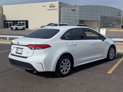 Used 2024 Toyota Corolla LE image 7