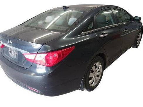 Used 2011 Hyundai Sonata GLS FWD image 5
