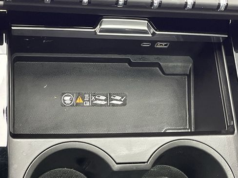 Certified 2025 GMC Yukon XL Denali w/ Sun & Power Step Package image 33