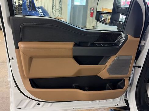 Used 2024 Ford F350 Lariat w/ Lariat Ultimate Package image 19