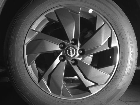 Used 2025 Nissan Rogue SV FWD image 14