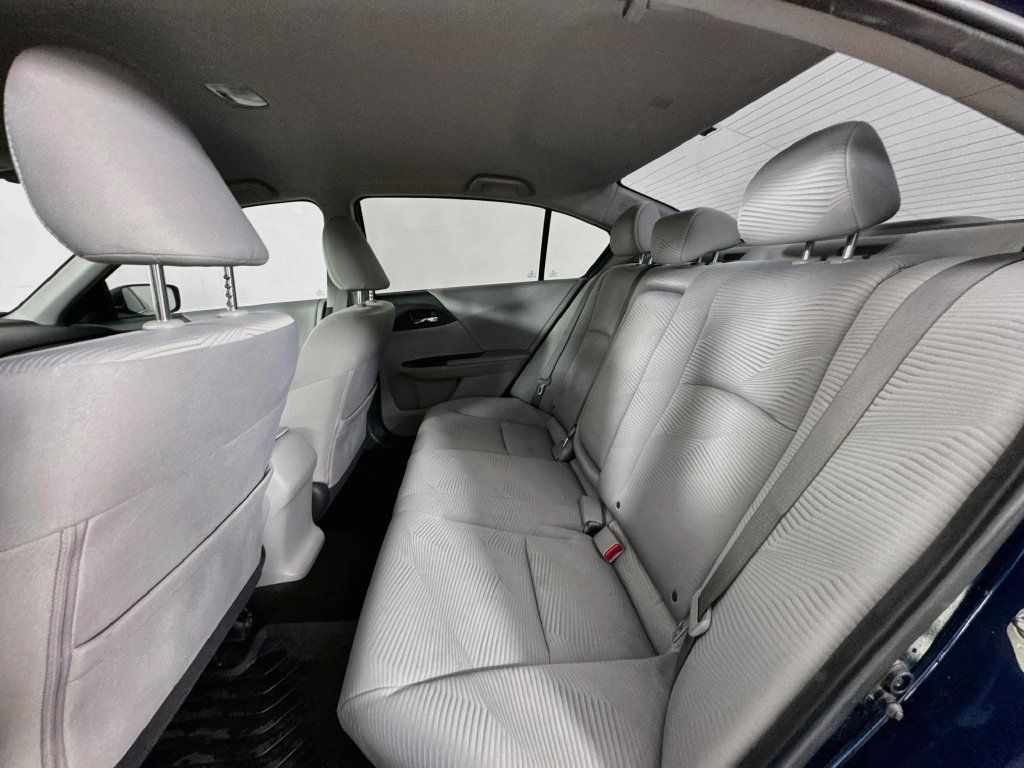 Used 2015 Honda Accord LX image 28
