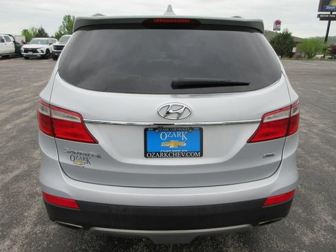 Used 2015 Hyundai Santa Fe GLS image 4
