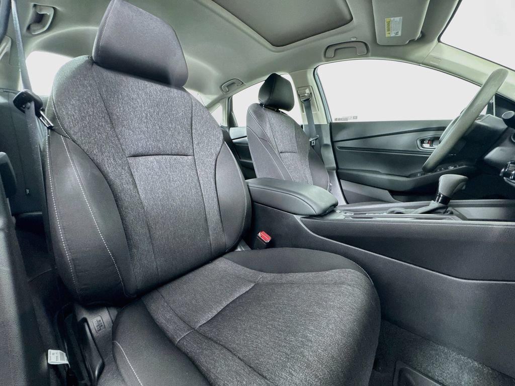 Used 2025 Honda Accord SE image 43