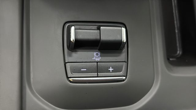 Used 2025 GMC Sierra 3500 Denali Ultimate AWD/4WD image 37