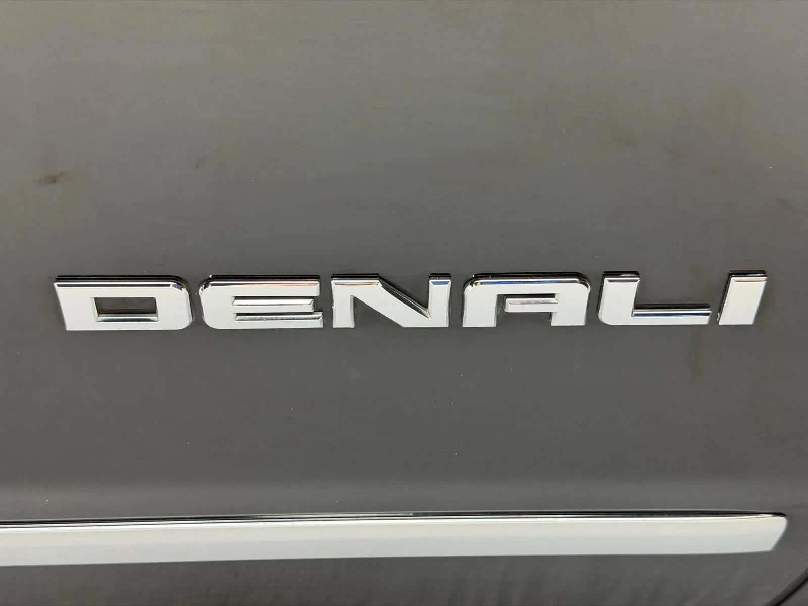 Used 2015 GMC Sierra 1500 Denali w/ Driver Alert Package AWD/4WD image 7