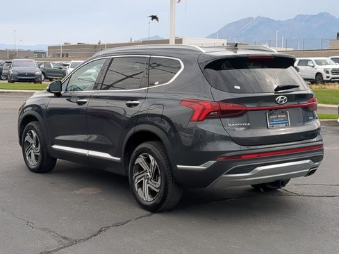 Used 2021 Hyundai Santa Fe SEL w/ Convenience + Premium Package AWD/4WD image 4