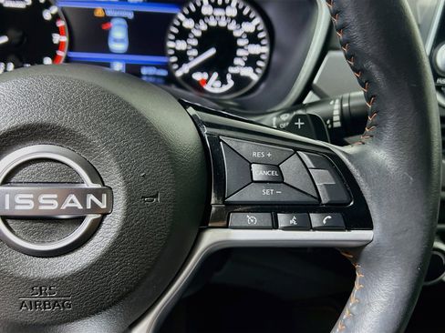 Used 2024 Nissan Altima 2.5 SR FWD image 19