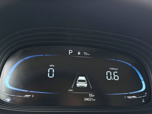 Certified 2023 Hyundai Venue Limited FWD image 20
