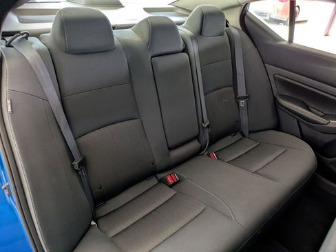 Used 2025 Nissan Altima 2.5 SV FWD image 24