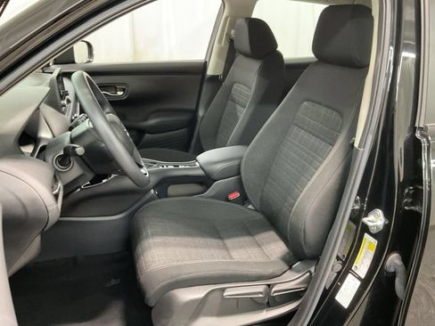 Certified 2023 Honda HR-V LX image 19