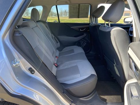 Used 2024 Subaru Outback Premium image 13