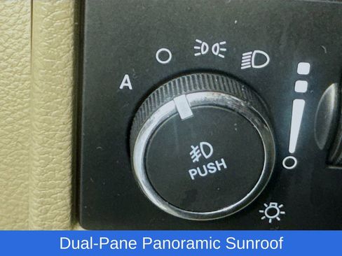 Used 2022 Jeep Grand Cherokee Limited image 15