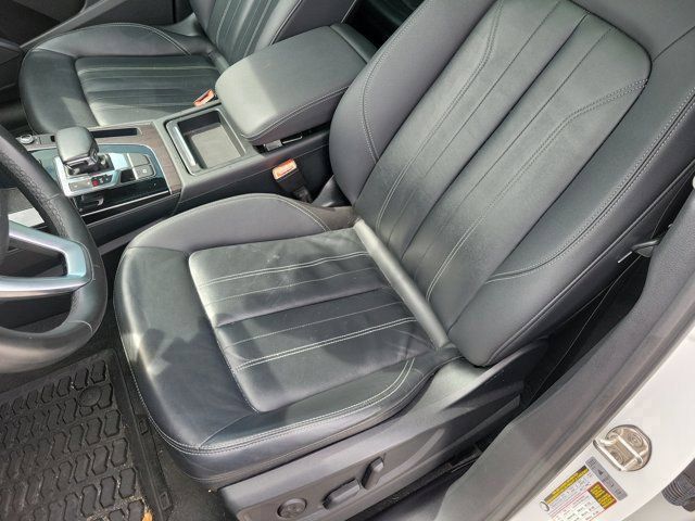 Used 2022 Audi Q5 2.0T Premium w/ Convenience Package AWD/4WD image 17