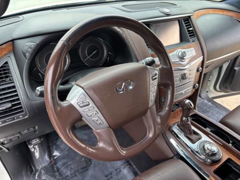 Used 2016 INFINITI QX80 Limited image 29