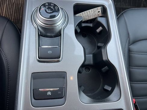 Certified 2024 Ford Edge SEL w/ Convenience Package image 33