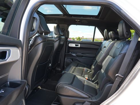 Used 2020 Ford Explorer ST w/ ST Street Pack AWD/4WD image 16