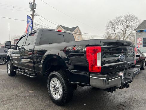 Used 2018 Ford F350 XLT image 7