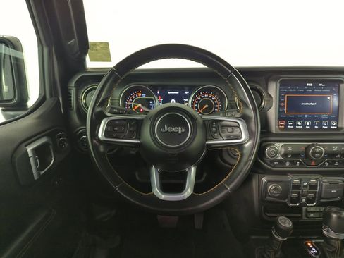 Used 2021 Jeep Gladiator Overland AWD/4WD image 17