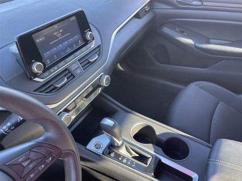 Used 2023 Nissan Altima 2.5 S image 23