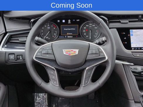 Used 2023 Cadillac XT5 Premium Luxury w/ Technology Package AWD/4WD image 23