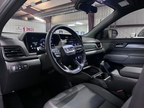 Used 2026 GMC Terrain AT4 AWD/4WD image 8
