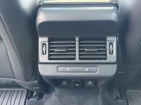 Used 2025 Land Rover Range Rover Evoque S AWD/4WD image 34