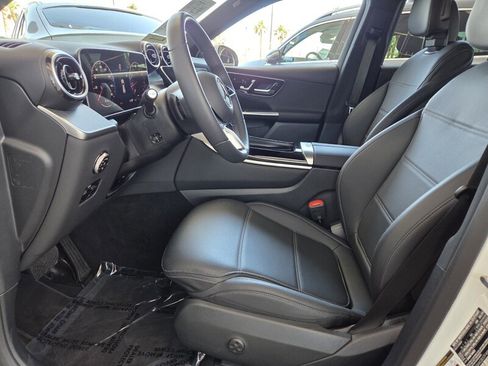 Certified 2026 Mercedes-Benz GLC 300 image 13