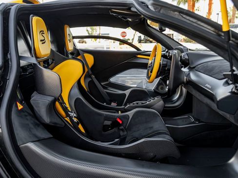 Used 2019 McLaren Senna image 24