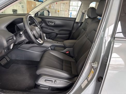 Used 2026 Honda HR-V EX-L image 9