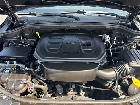 Used 2019 Jeep Grand Cherokee Limited AWD/4WD image 11