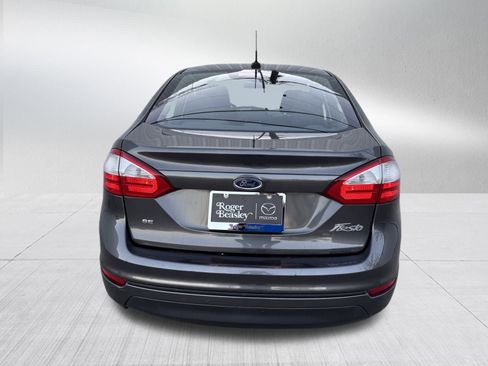 Used 2015 Ford Fiesta SE image 7