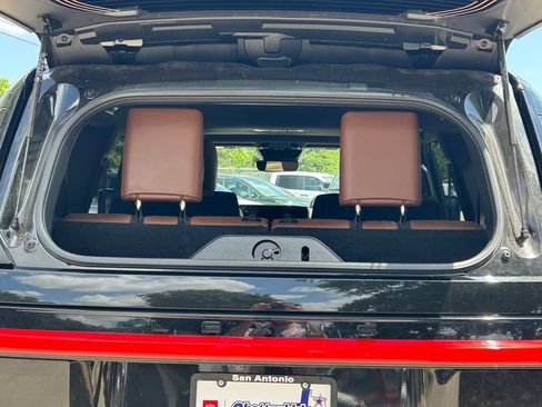 Used 2025 Lexus GX 550 w/ Accessory Package (2T) AWD/4WD image 18