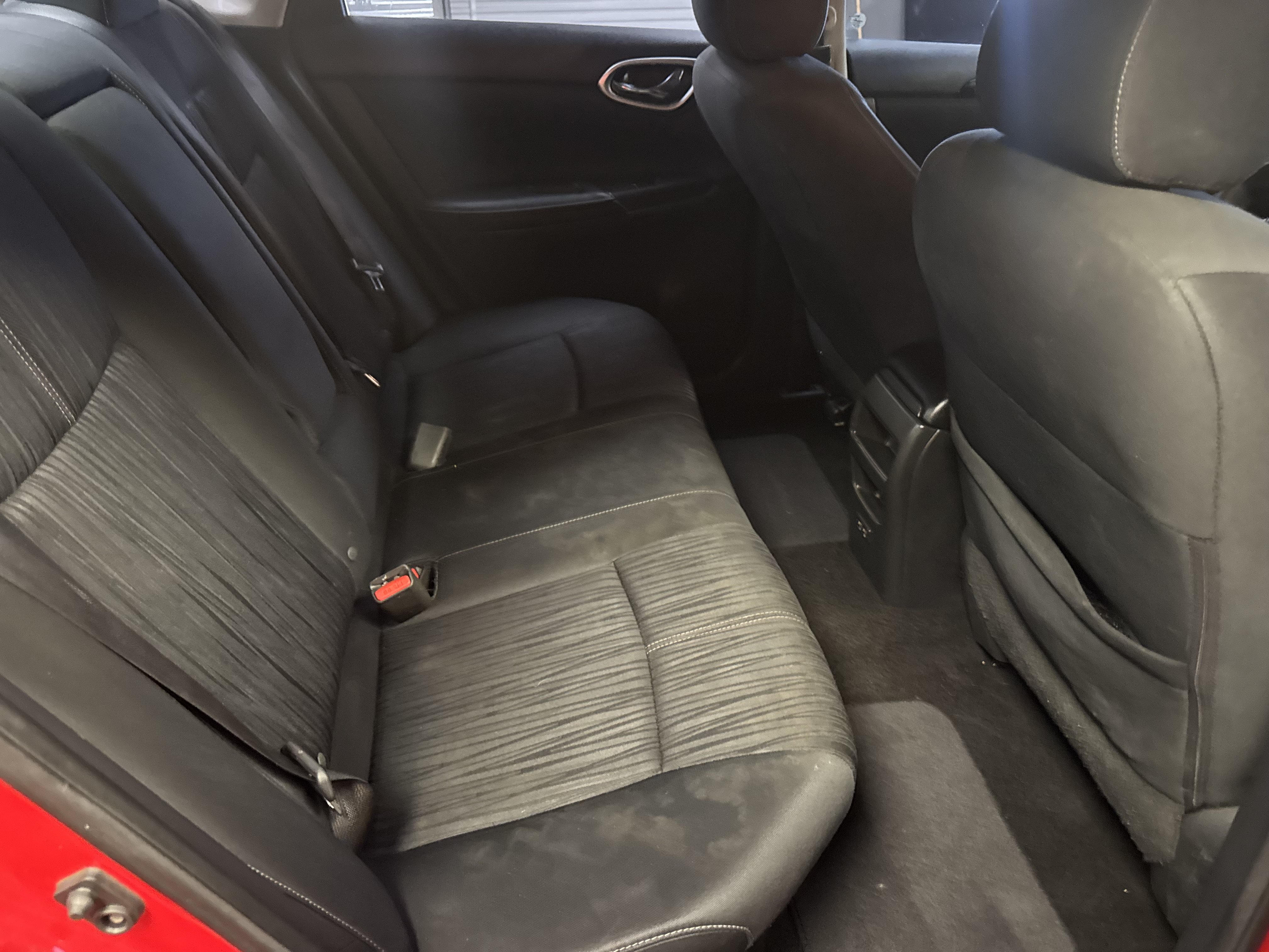 Used 2018 Nissan Sentra SV FWD image 14
