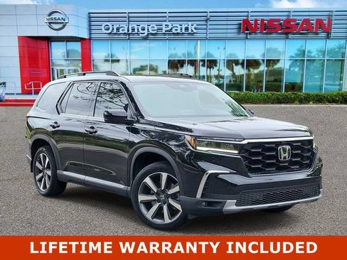 Used 2025 Honda Pilot Elite image 1