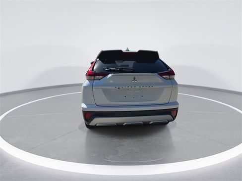 Used 2023 Mitsubishi Eclipse Cross SE image 7