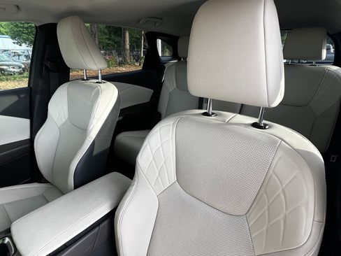 Used 2024 Lexus RX 350 Premium w/ Cold Area Package FWD image 18