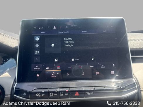 Used 2025 Jeep Compass Limited AWD/4WD image 16