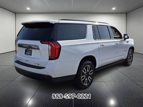 Used 2023 GMC Yukon XL AT4 w/ AT4 Premium Package AWD/4WD image 5