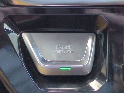 Used 2025 GMC Sierra 1500 Denali Ultimate image 28