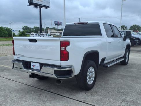 Used 2024 Chevrolet Silverado 2500 LT AWD/4WD image 5