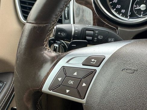 Used 2014 Mercedes-Benz GL 450 4MATIC image 39