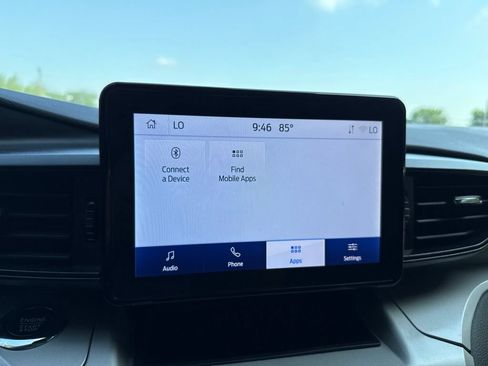 Used 2024 Ford Explorer XLT AWD/4WD image 26