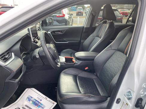 Used 2024 Toyota RAV4 Adventure image 10