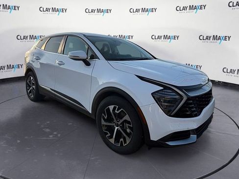 Used 2024 Kia Sportage EX image 7