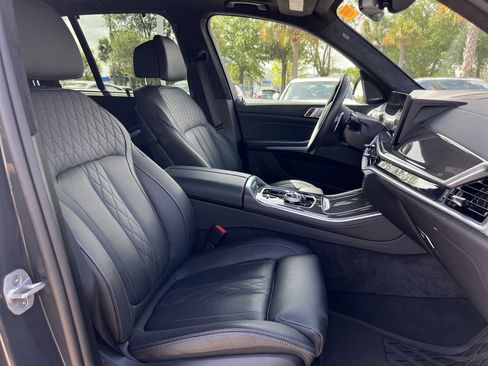 Certified 2025 BMW X5 M60i image 33