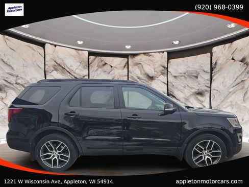 Used 2017 Ford Explorer Sport w/ Equipment Group 401A image 5